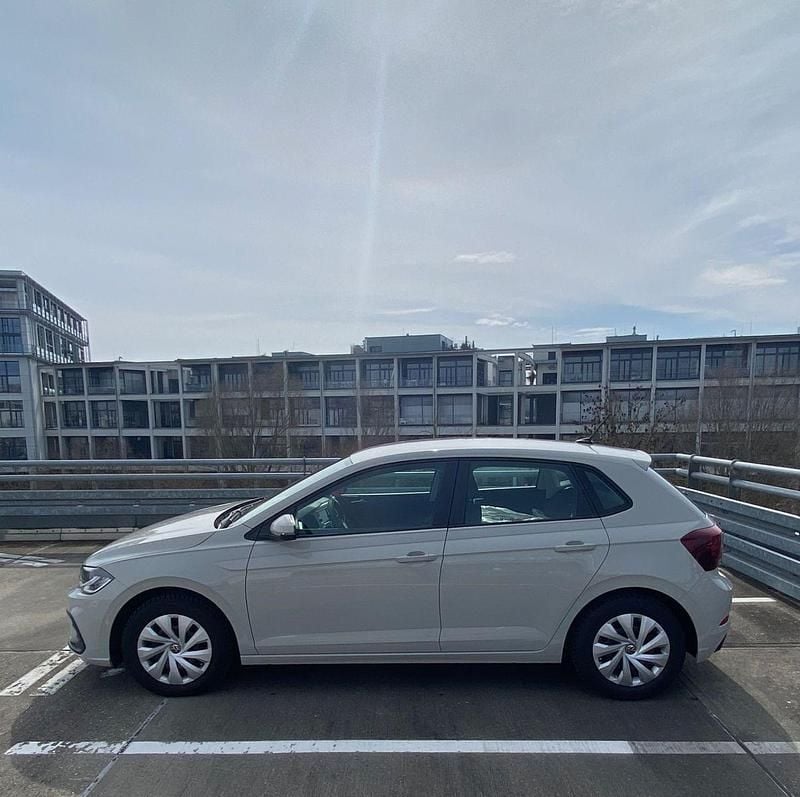 Gebraucht VW Polo 80 PS (58 kW) 2022 Grau Kleinwagen