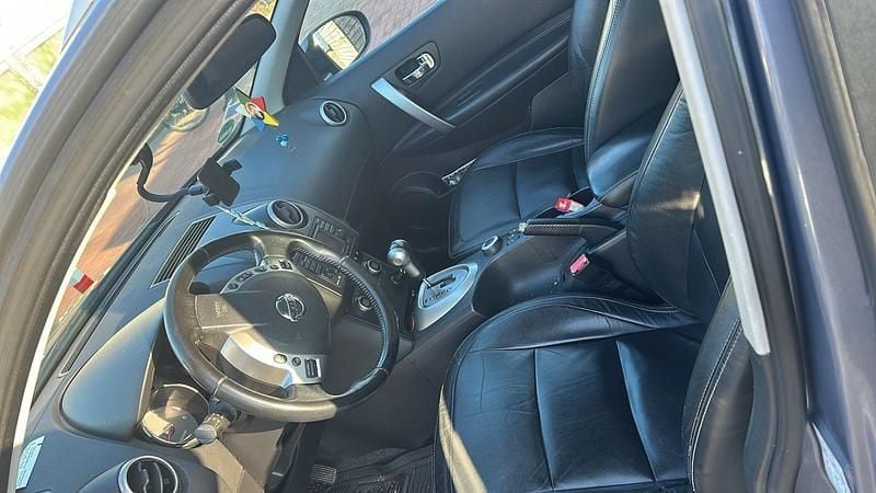 Grau Gebraucht 2009 Nissan Qashqai +2 SUV | 4.200 € (Guter Preis) - Bild 1/4