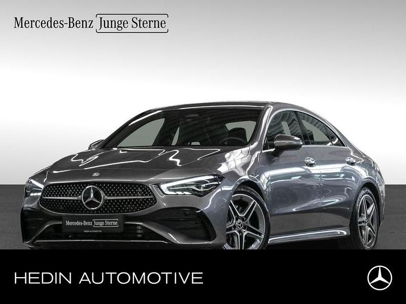 Grau Gebraucht 2024 Mercedes CLA200 AMG Coupé | 35.990 € (Fairer Preis) - Bild 1/4