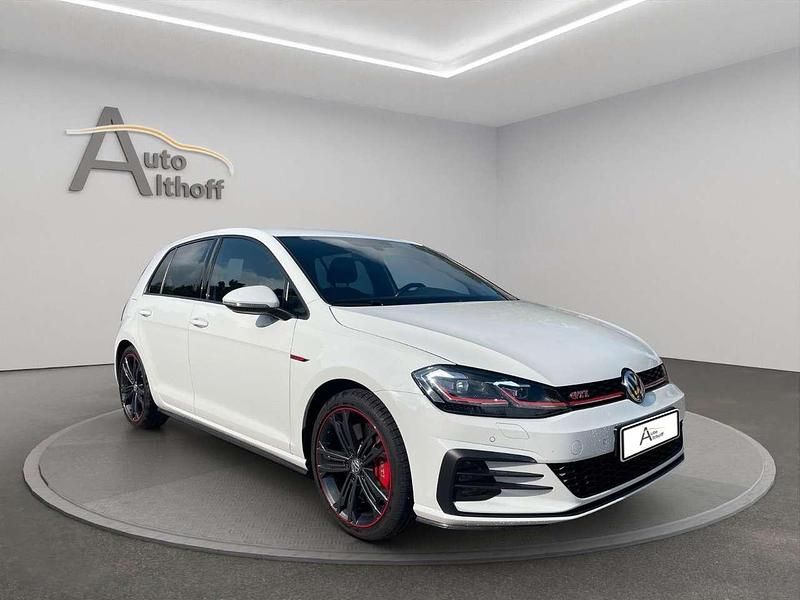 Weiß Gebraucht 2019 VW Golf VII GTI Limousine | 21.999 € (Fairer Preis) - Bild 1/4