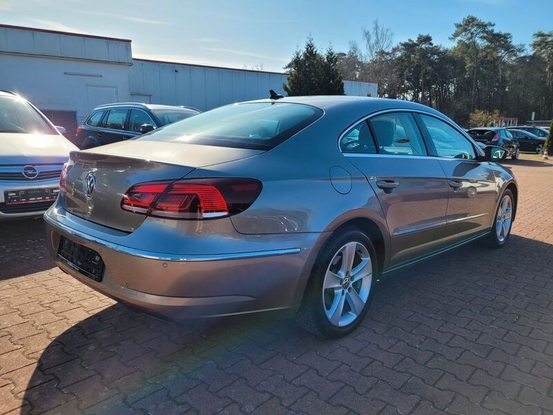 Usado VW CC 211 HP (155 kW) 2012 Castanho Sedan