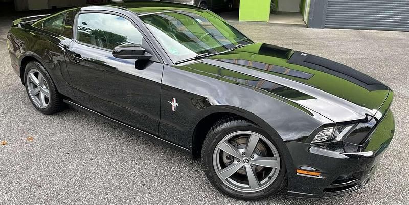 Gebraucht Ford Mustang 309 PS (227 kW) 2012