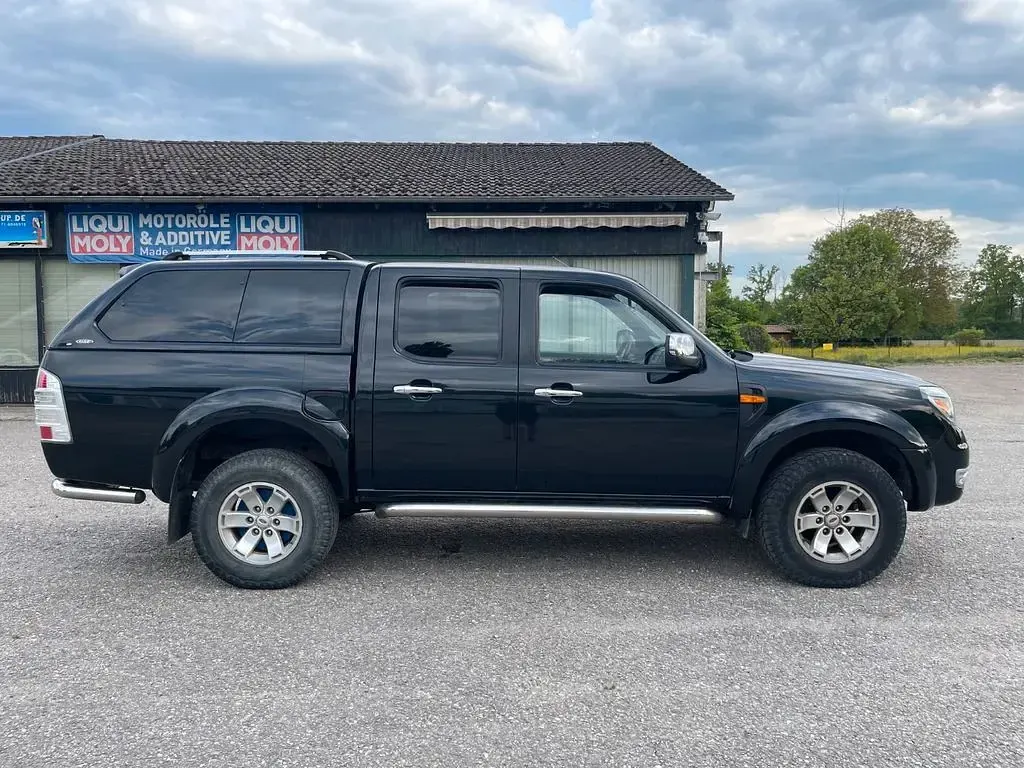 Usata Ford Ranger Limited 156 CV (114 kW) 2011 Nero Pick-up