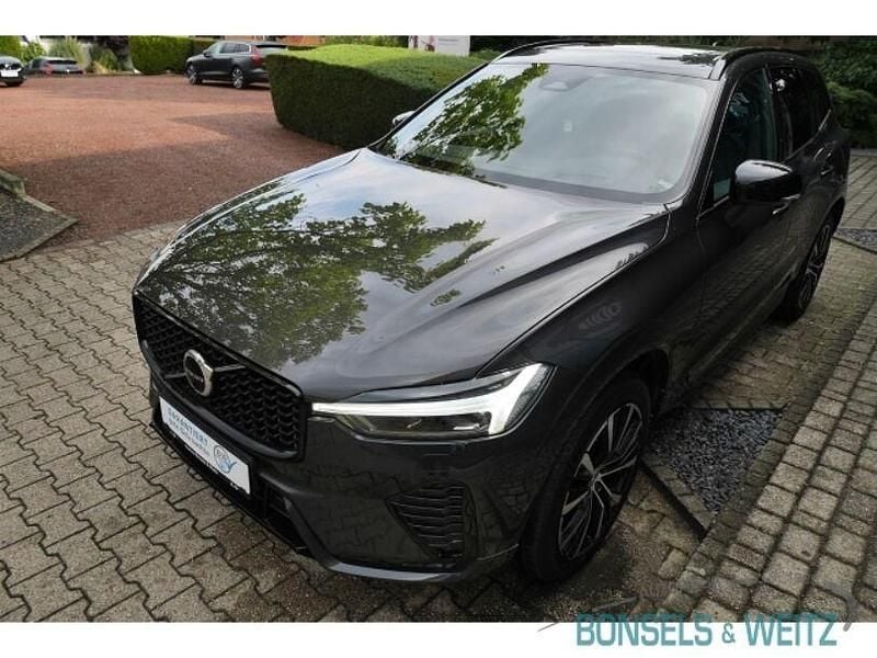 Gebraucht Volvo XC60 Ultimate 235 PS (172 kW) 2022 Grau metallic SUV