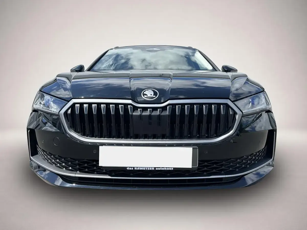 Gebraucht Skoda Superb Selection 204 PS (150 kW) 2025 Manufacturer Kombi