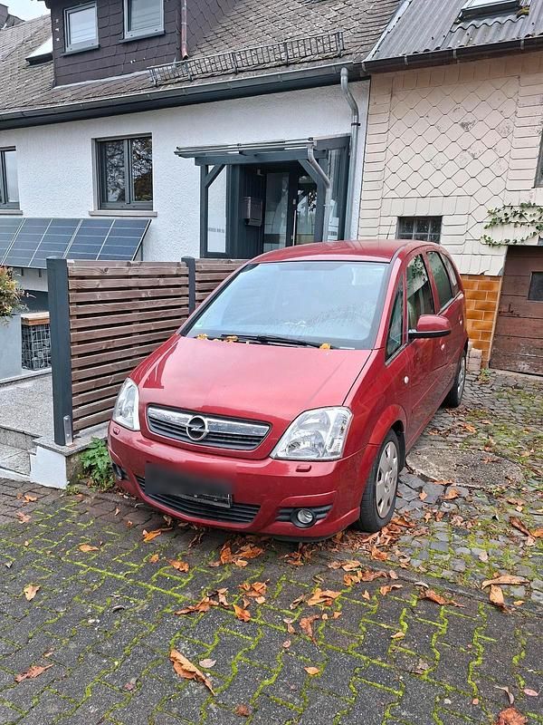 Rot Gebraucht 2006 Opel Meriva Van / Kleinbus | 445 € (Superpreis) - Bild 1/4