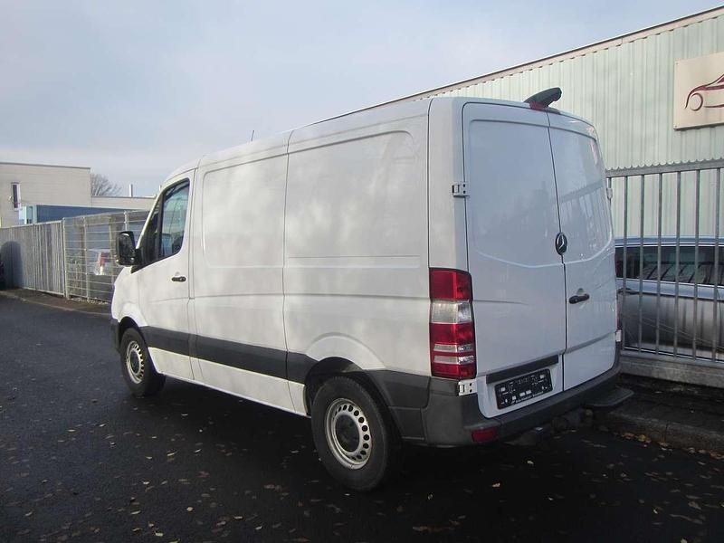 Gebraucht Mercedes Sprinter 163 PS (119 kW) 2019 Arktikweiss Van