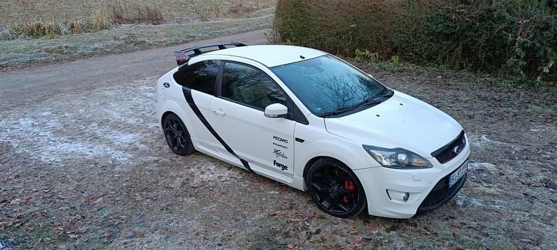 Gebraucht Ford Focus ST 280 PS (205 kW) 2008 Weiß Coupé