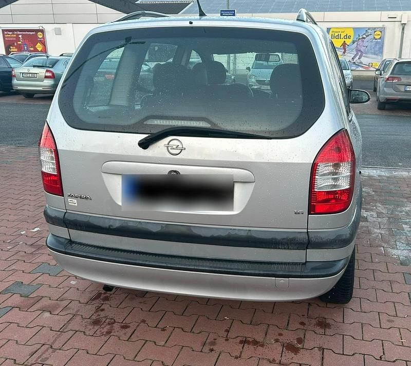 Gebraucht Opel Zafira Njoy 101 PS (74 kW) 2005 Silber Van / Kleinbus