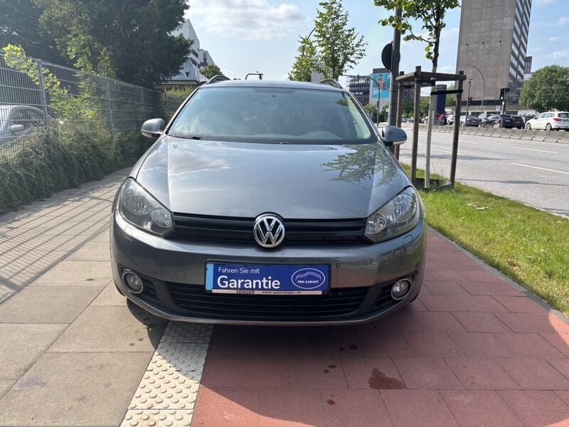 Grau Gebraucht 2011 VW Golf VI Trendline Kombi | 3.400 € (Fairer Preis) - Bild 1/4