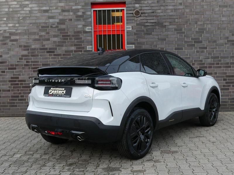 Neu Citroën C4 131 PS (96 kW) 2025 Weiß Limousine