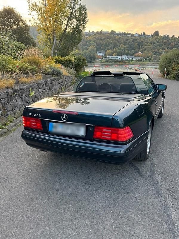 Blau Gebraucht 1997 Mercedes SL320 Cabrio | 17.999 € (Superpreis) - Bild 1/4