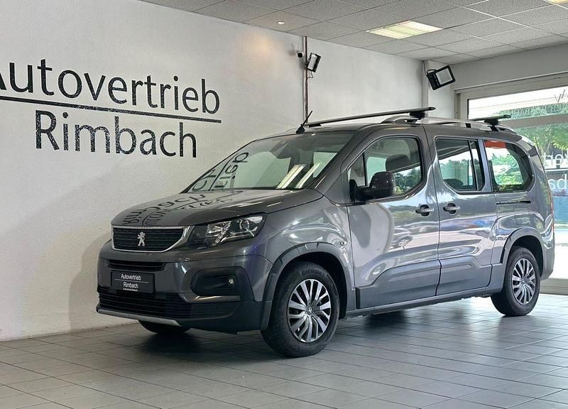 Grau Gebraucht 2020 Peugeot Rifter Allure Van / Kleinbus | 16.490 € (Fairer Preis) - Bild 1/4