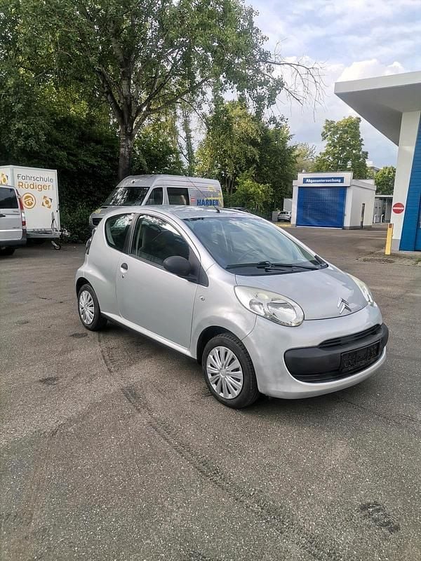 Silber Gebraucht 2007 Citroën C1 Kleinwagen | 1.550 € (Fairer Preis) - Bild 1/4