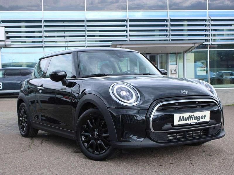 Gebraucht Mini Cooper Classic 136 PS (100 kW) 2023 Midnightblack Kleinwagen