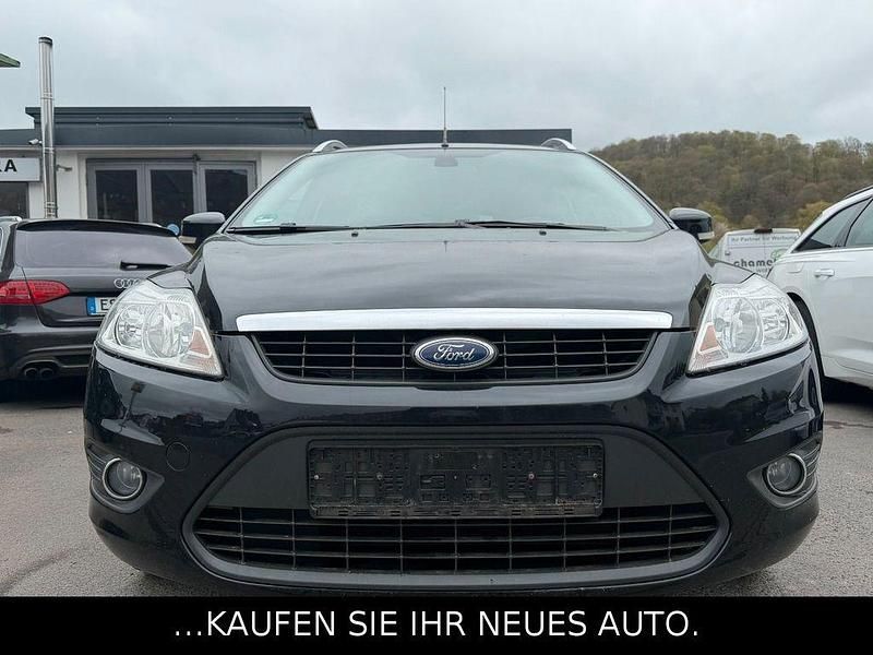 Second-hand Ford Focus Style 101 CP (74 kW) 2008 Negru Berlinǎ