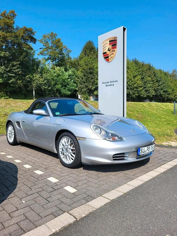 Silber Gebraucht 2025 Porsche Boxster Cabrio | 25.986 € - Bild 1/4