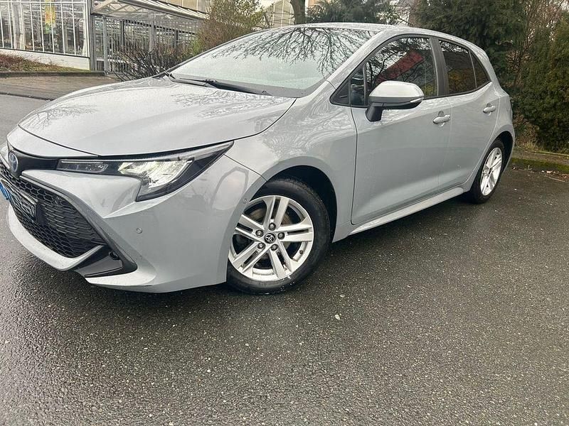 Gebraucht Toyota Corolla Business Edition 122 PS (89 kW) 2022 Grau Limousine