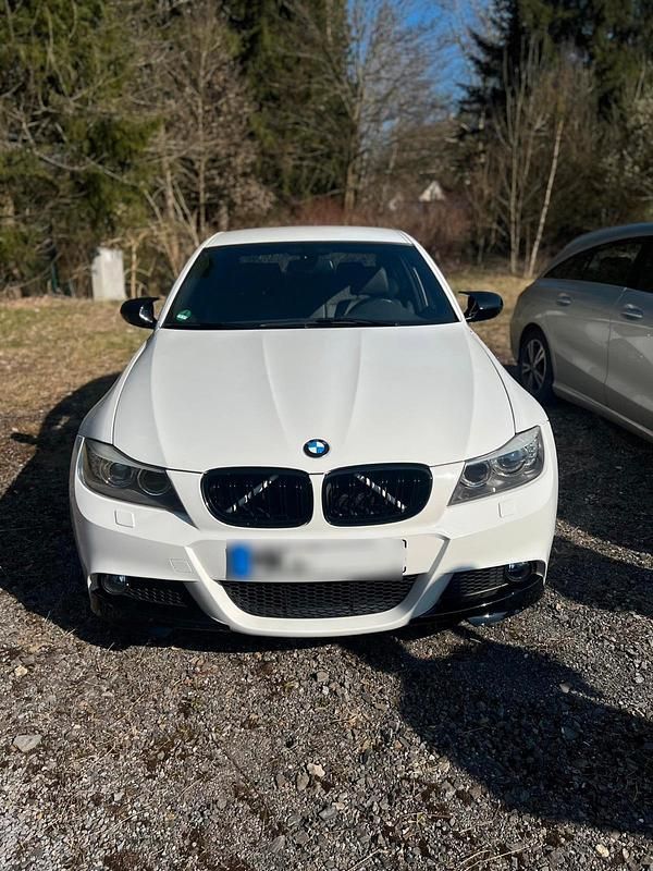 Brugt BMW 330 Performance 272 HK (200 kW) 2010 Hvid Sedan