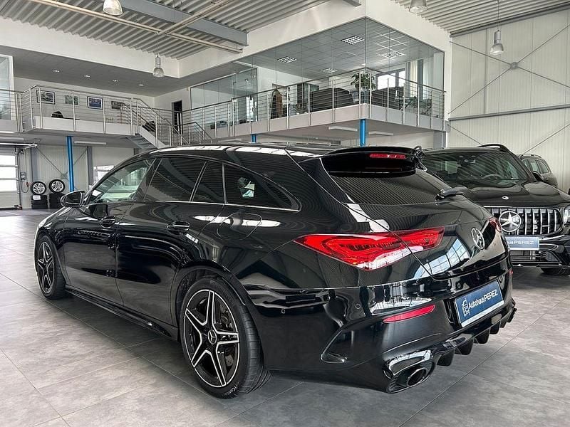 Gebraucht Mercedes CLA35 AMG Shooting Brake AMG 306 PS (225 kW) 2022 Schwarz Kombi