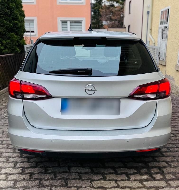 Gebraucht Opel Astra 105 PS (77 kW) 2022 Grau Kombi
