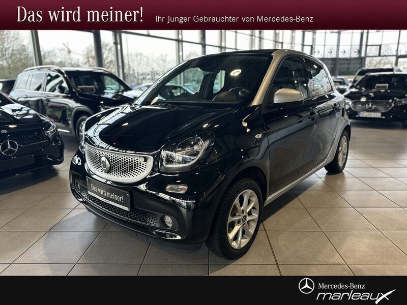 Karosserie in black Gebraucht 2018 Smart ForFour Limousine | 14.840 € (Etwas zu teuer) - Bild 1/4