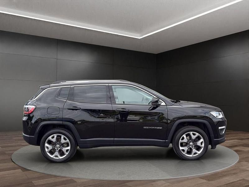 Gebraucht Jeep Compass Limited 140 PS (102 kW) 2020 Schwarz SUV