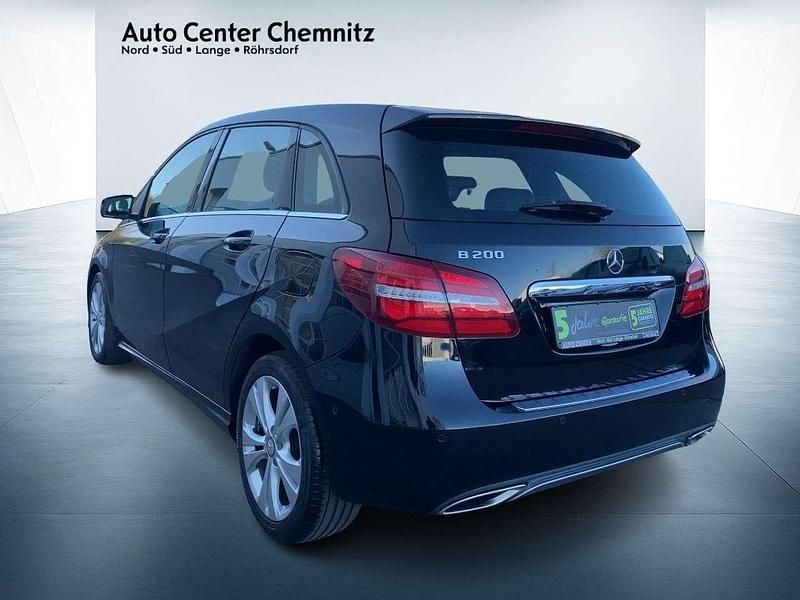 Gebraucht Mercedes B200 156 PS (114 kW) 2016 Schwarz Van / Kleinbus