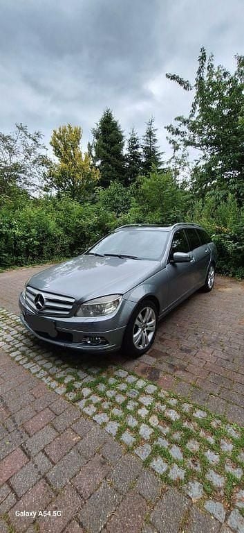 Grau Gebraucht 2009 Mercedes C320 Limousine | 6.300 € (Guter Preis) - Bild 1/4