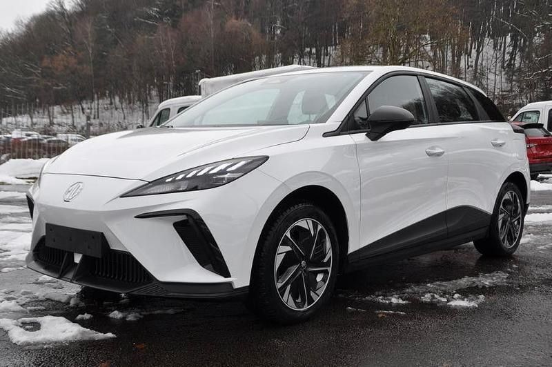 Gebraucht MG MG4 EV 125 kW (170 PS) 2024 Weiß Kleinwagen