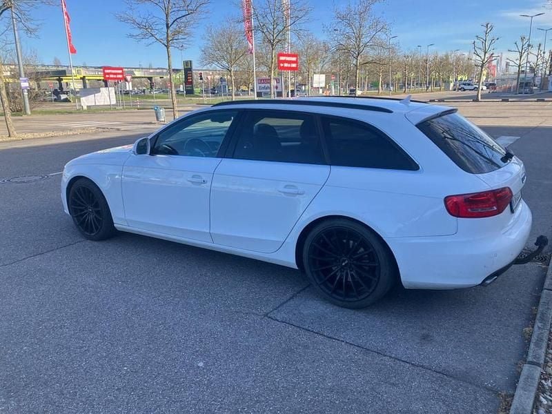 Używany Audi A4 Ambiente 239 KM (175 kW) 2009 Biały Kombi