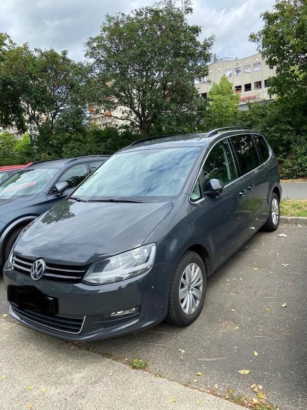 Grau Gebraucht 2013 VW Sharan Van / Kleinbus | 12.500 € (Fairer Preis) - Bild 1/4