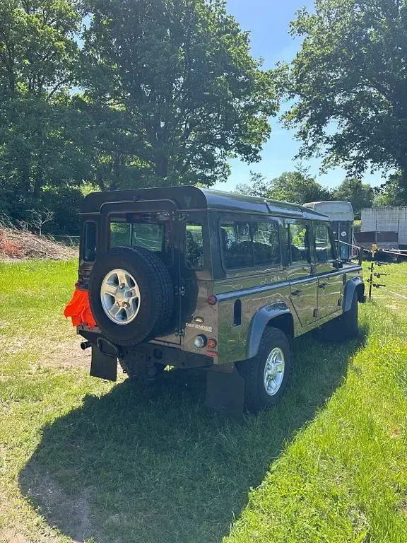 Gebraucht Land Rover Defender 122 PS (89 kW) 2007 Grün Kombi