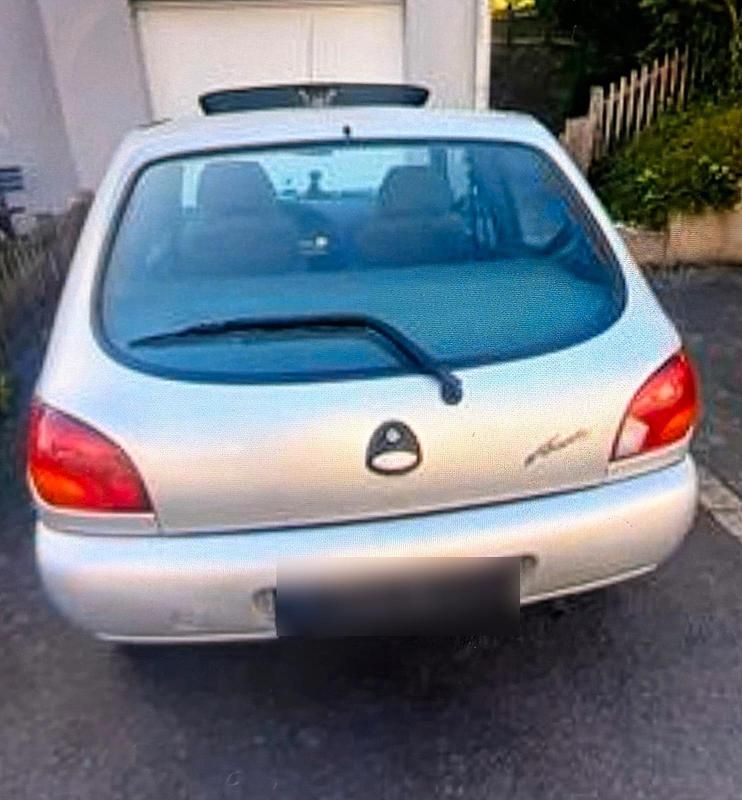 Gebraucht Ford Fiesta 60 PS (44 kW) 1999 Silber Kleinwagen