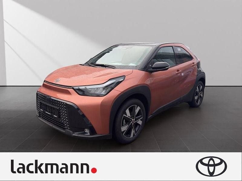 Neu Toyota Aygo X 117 PS (86 kW) 2025 Violett SUV