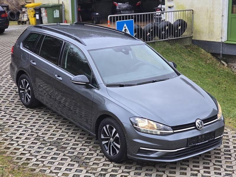 Grau Gebraucht 2019 VW Golf VII IQ Drive Kombi | 8.999 € (Teuer) - Bild 1/4