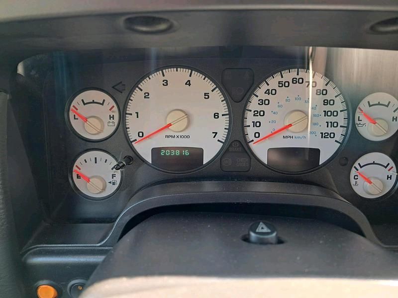 Gebraucht Dodge Ram 231 PS (169 kW) 2004 Rot Pickup