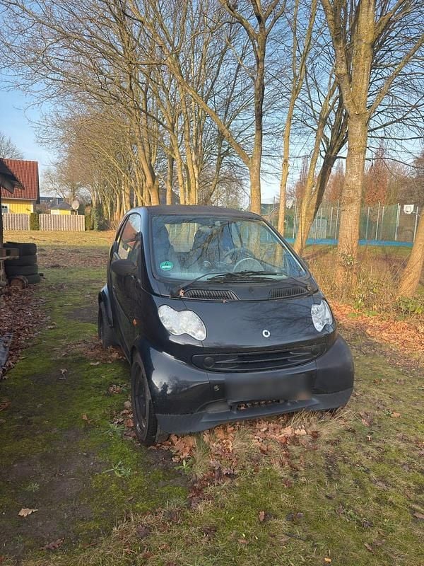 Schwarz Gebraucht 2004 Smart ForTwo Coupé Coupé | 700 € (Superpreis) - Bild 1/4