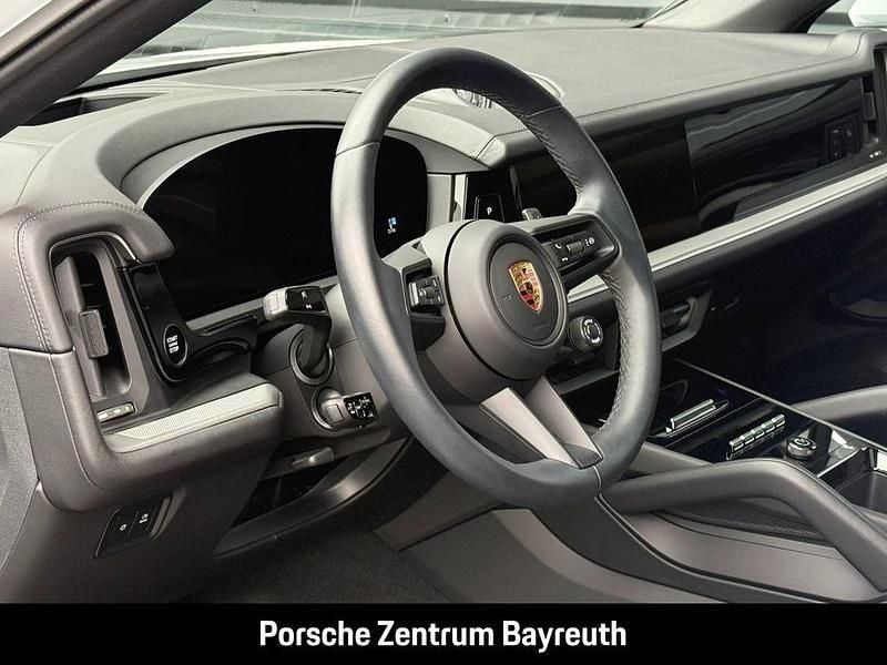 Gebraucht Porsche Cayenne Coupe 519 PS (381 kW) 2024 Weiß Coupé