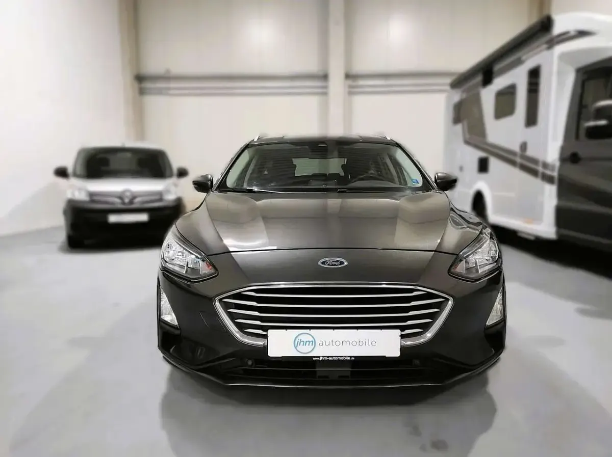 Gebraucht Ford Focus Cool & Connect 120 PS (88 kW) 2020 Grau Kombi