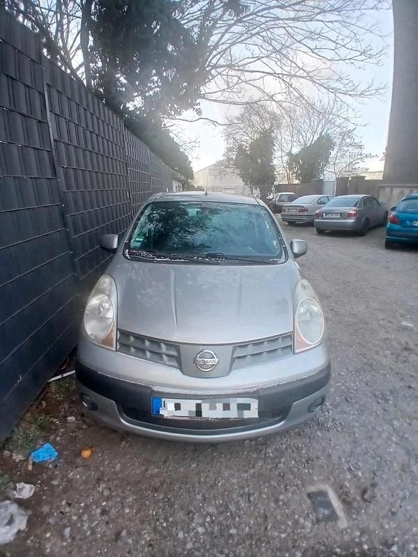 Grau Gebraucht 2007 Nissan Note Limousine | 2.100 € (Fairer Preis) - Bild 1/4