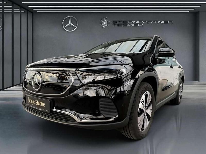 Schwarz Gebraucht 2023 Mercedes EQA250 Progressive SUV | 33.490 € (Etwas zu teuer) - Bild 1/3