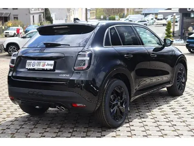 Neu Fiat 600 Sport 145 PS (106 kW) 2026 Cinema schwarz SUV