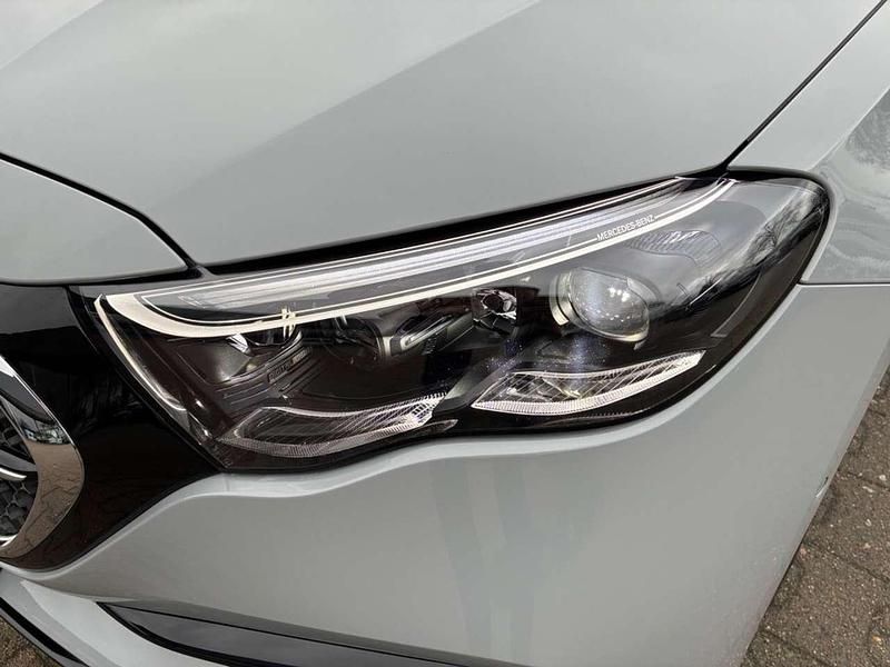 Gebraucht Mercedes E300 AMG 197 PS (144 kW) 2024 Grau Limousine