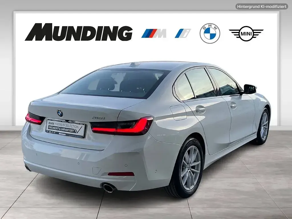 Gebraucht BMW 318 Comfort Edition 156 PS (114 kW) 2025 Weiß Limousine
