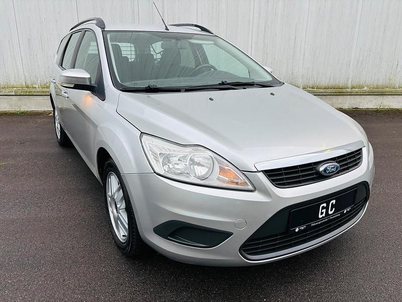 Silber Gebraucht 2008 Ford Focus Style Kombi | 2.990 € (Fairer Preis) - Bild 1/4