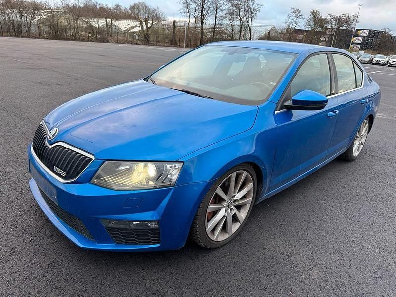 Blau Gebraucht 2013 Skoda Octavia RS Limousine | 9.000 € (Superpreis) - Bild 1/3