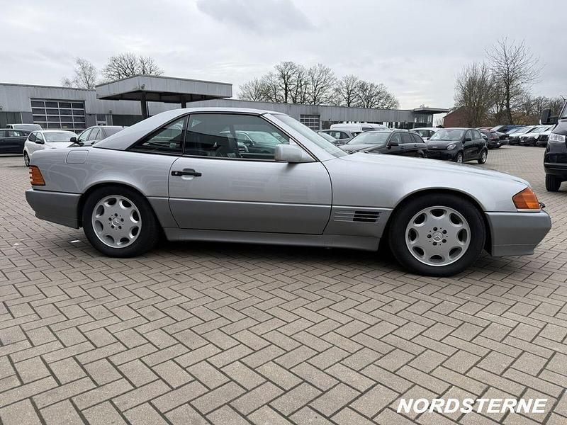 Gebraucht Mercedes SL320 231 PS (169 kW) 1994 Silber Cabrio
