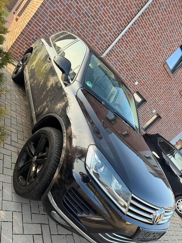 Gebraucht VW Touareg 262 PS (192 kW) 2016 Schwarz SUV