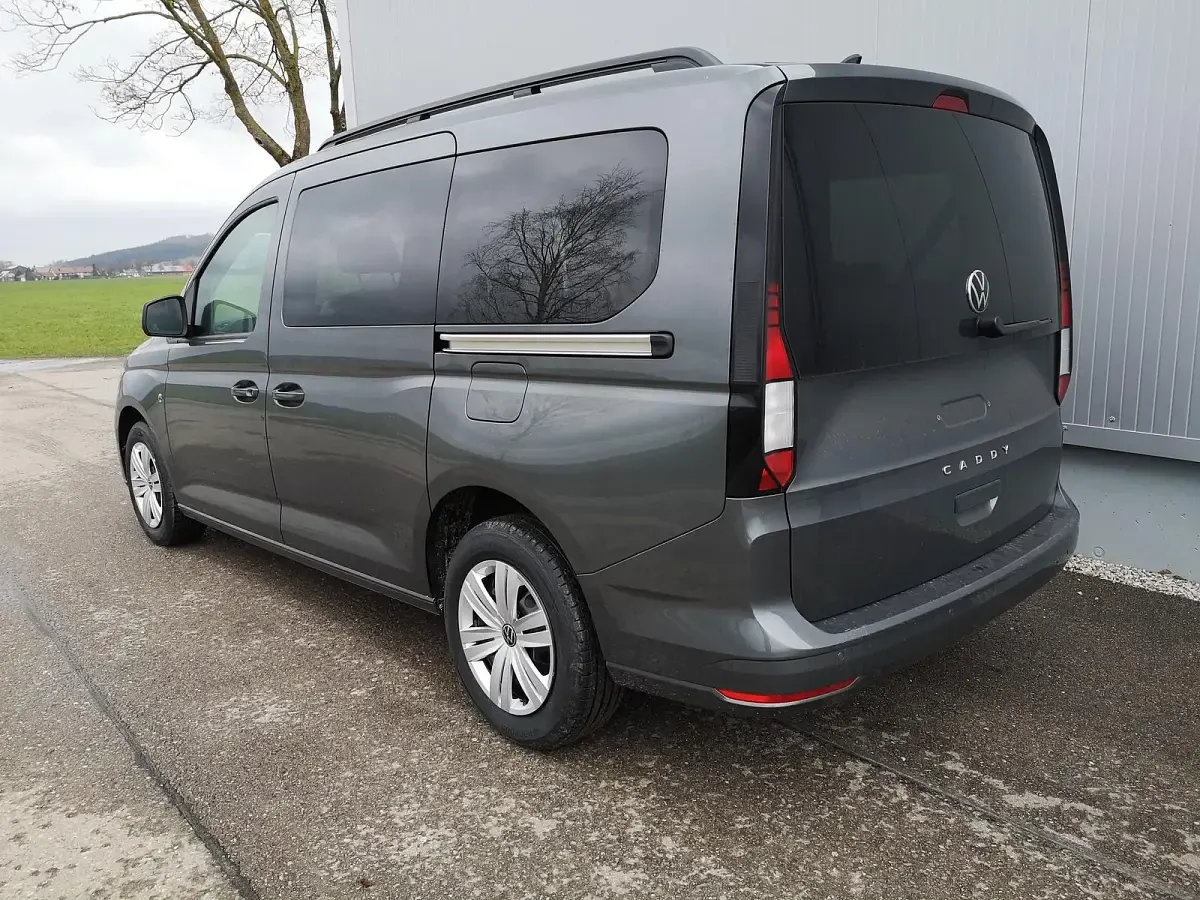 Neu VW Caddy Maxi 116 PS (85 kW) 2026 Indiumgrau metallic Van / Kleinbus